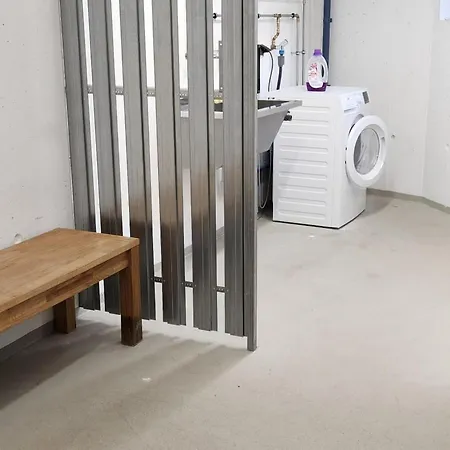 Falken 2 アパート