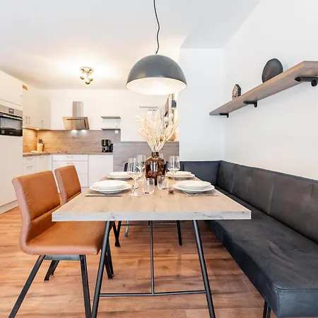 Apartament Falken 2 *